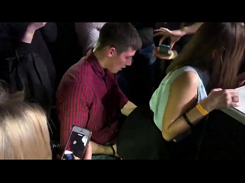 ❤️ Истински секс в руски нощен клуб. 18-годишно руско момиче анално и вагинално прецакано в нощен клуб ️ Домашно порно в bg.xxxdesichudai.ru ☑